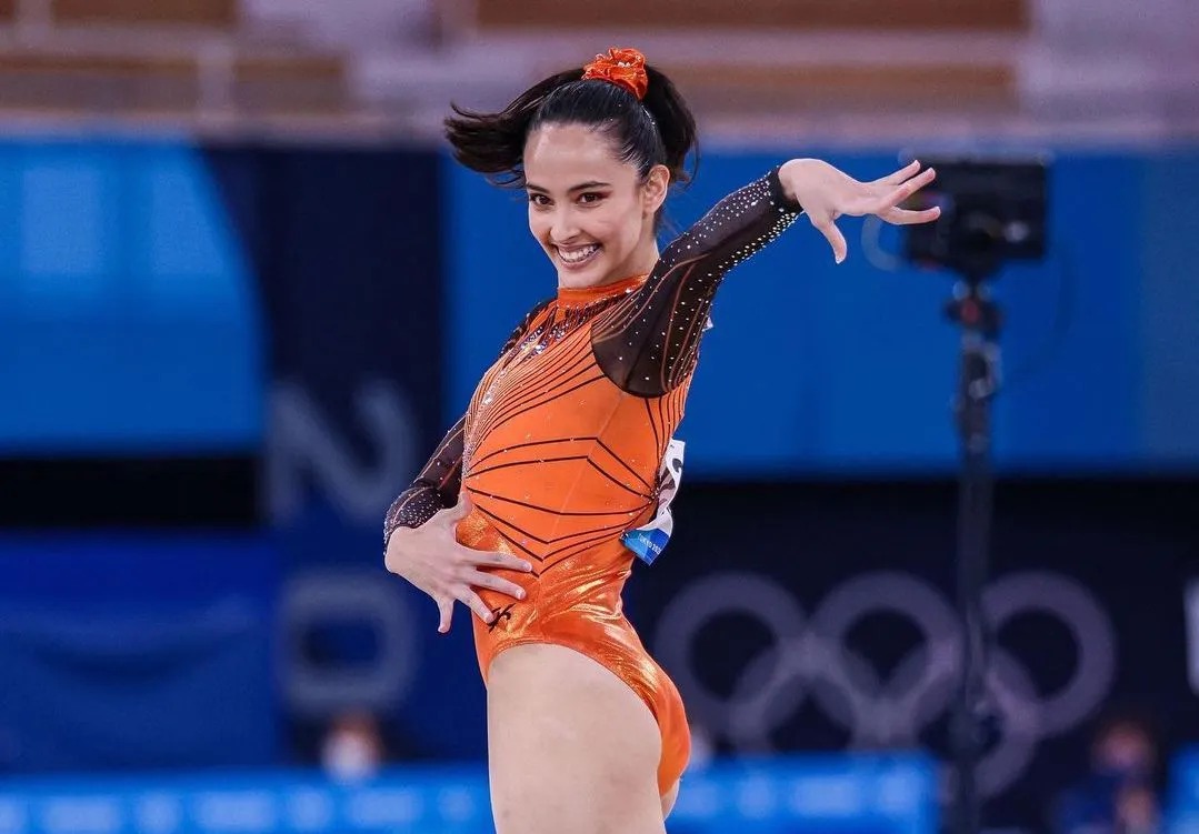 2008年梦之队去吃快餐，那个时候大家看起来都好青涩呀！